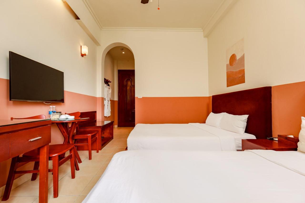 Super Oyo Capital O 1173 Le Grand Hanoi Hotel - The Ruby Buitenkant foto