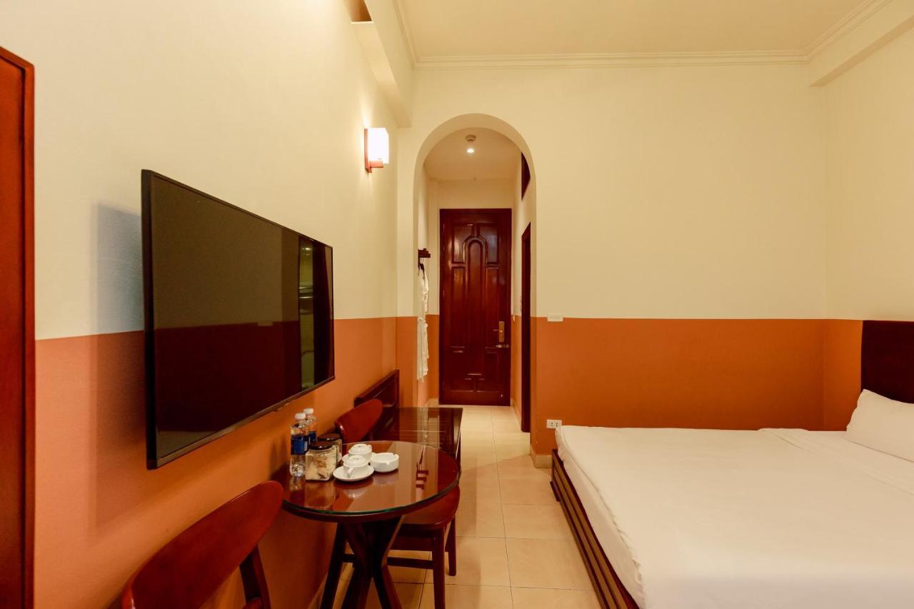 Super Oyo Capital O 1173 Le Grand Hanoi Hotel - The Ruby Buitenkant foto