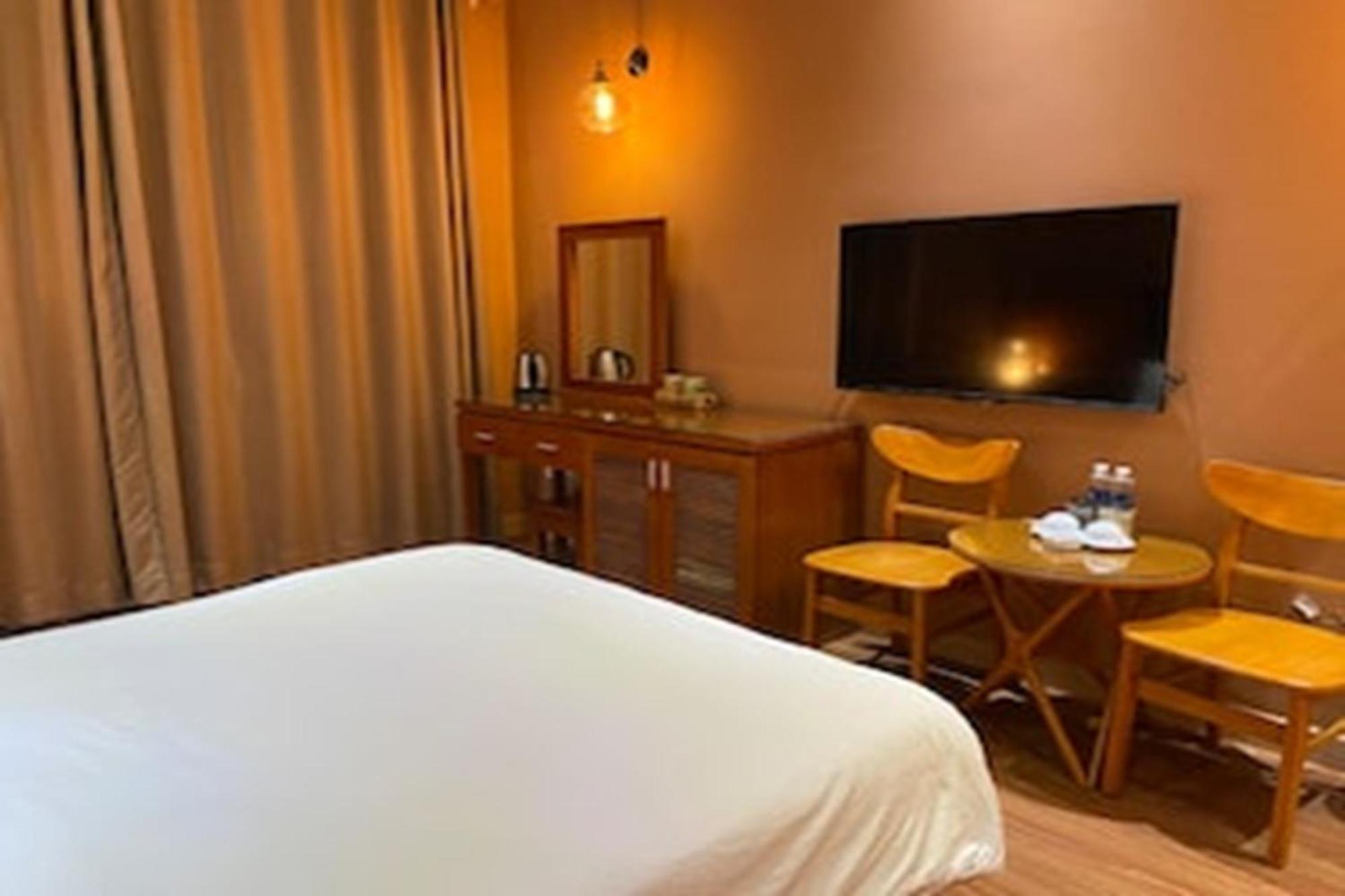 Super Oyo Capital O 1173 Le Grand Hanoi Hotel - The Ruby Buitenkant foto